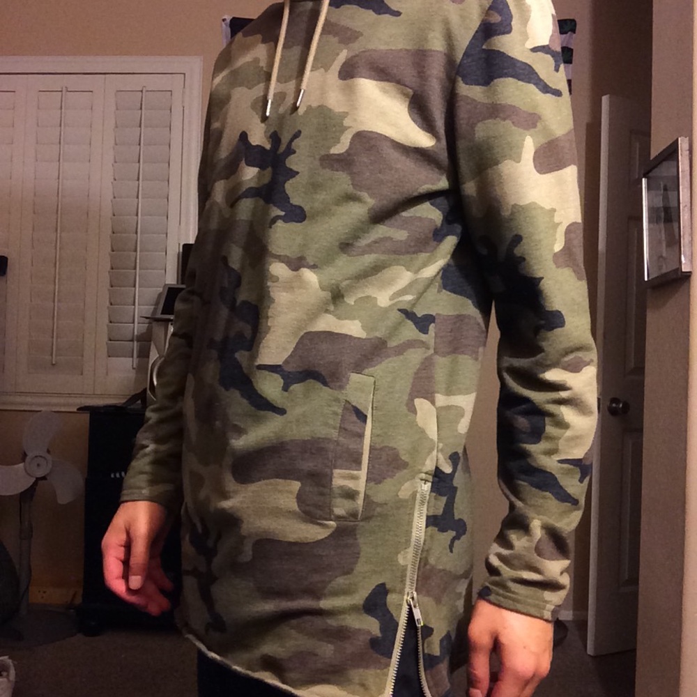 PacSun Extended Hoodie